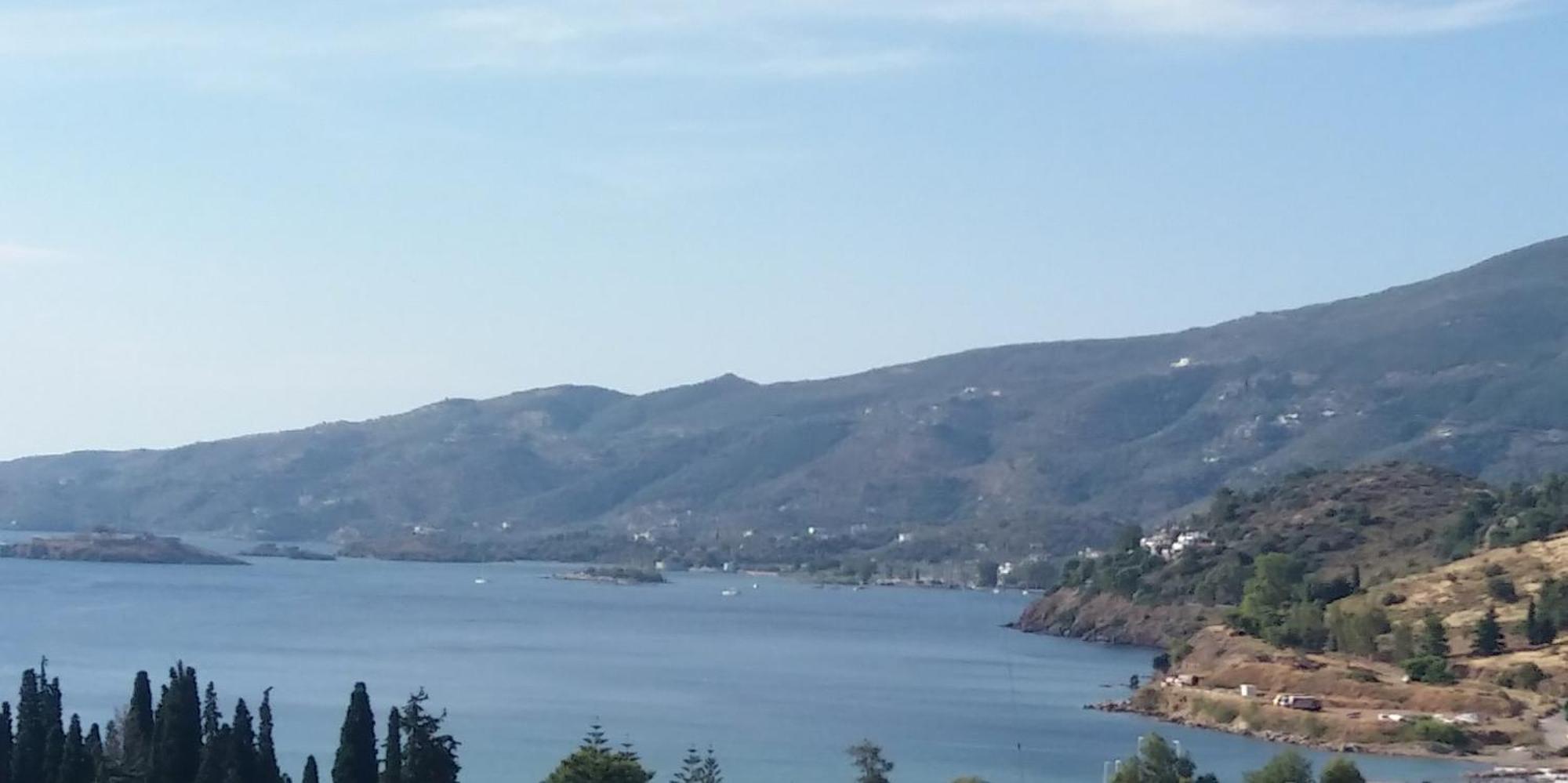 Forest & Sea Apartment Poros Town Esterno foto